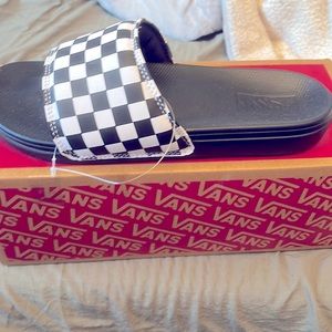 Mens size 8 Vans slides